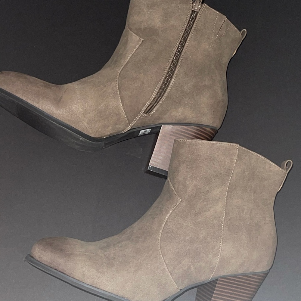 Torrid Size 11W Brown Western Heel Boot